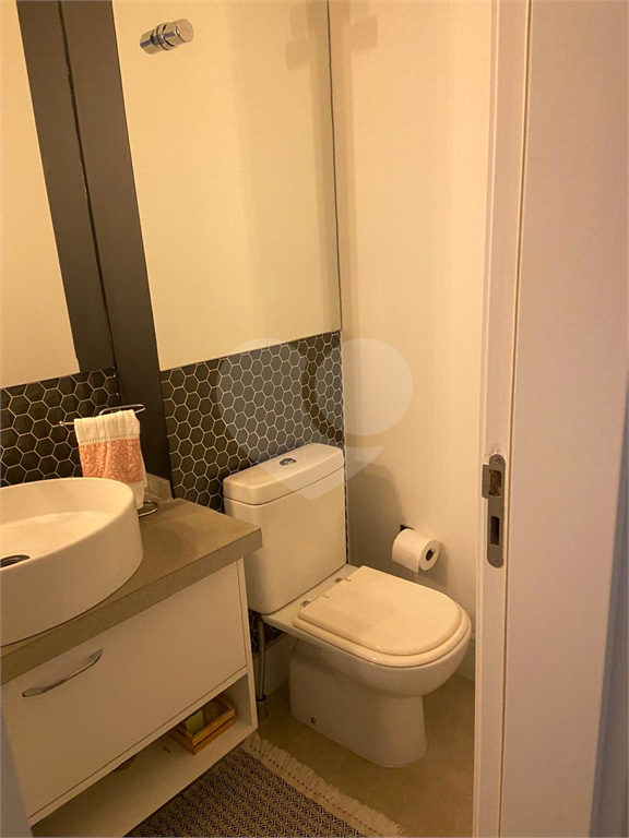 APARTAMENTO em CASA VERDE