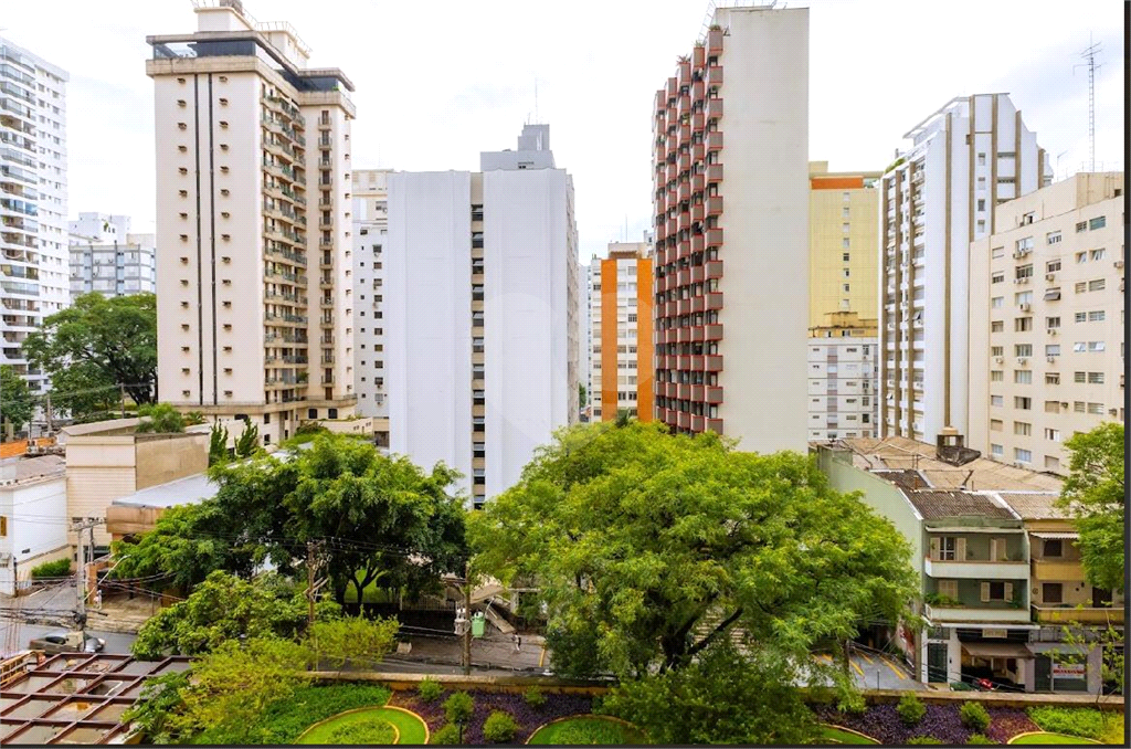 Apartamento de 135m² na Rua da Consolação – Excelente Oportunidade!
