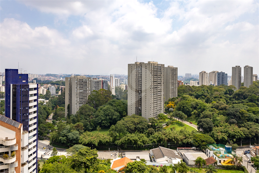 Apartamento Alto Padrão com 4 dormitórios no Morumbi, Vila Suzana.
