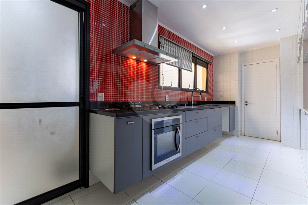 Apartamento Alto Padrão com 4 dormitórios no Morumbi, Vila Suzana.
