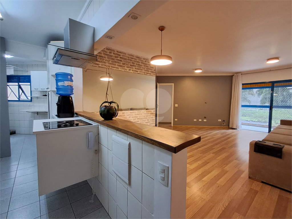 Imóvel 98m² 3 quartos piscina e 2 vagas Vila Pompéia, Perdizes.
