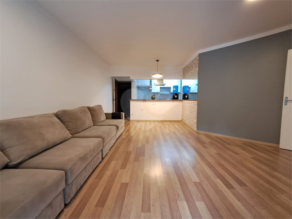 Imóvel 98m² 3 quartos piscina e 2 vagas Vila Pompéia, Perdizes.