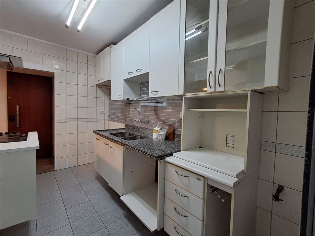 Imóvel 98m² 3 quartos piscina e 2 vagas Vila Pompéia, Perdizes.