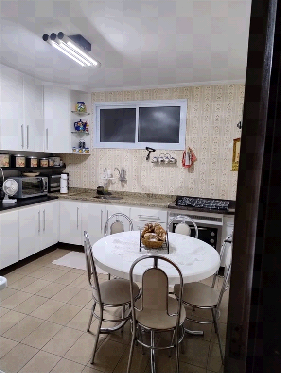 APARTAMENTO em SANTANA
