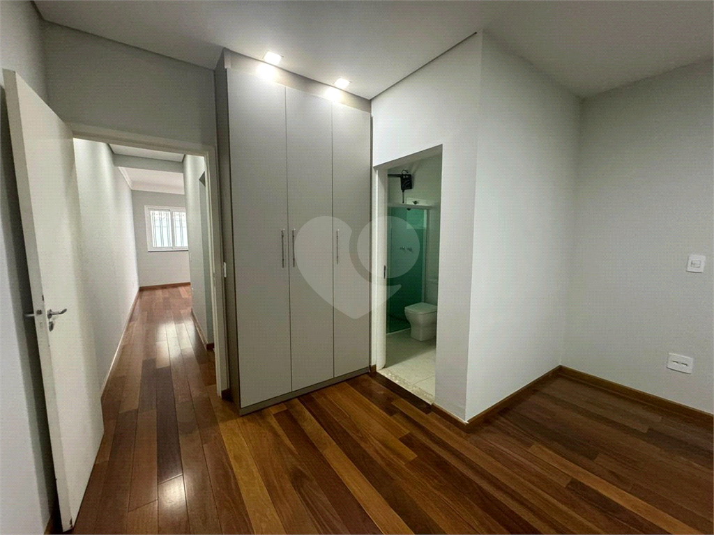 Imóvel Exclusivo com 381m² e Duas Casas Independentes - Energia Solar e Sustentabilidade