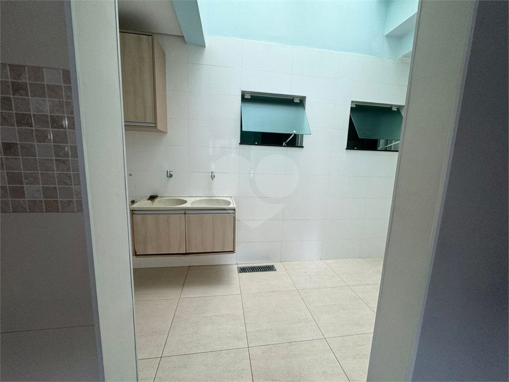 Imóvel Exclusivo com 381m² e Duas Casas Independentes - Energia Solar e Sustentabilidade