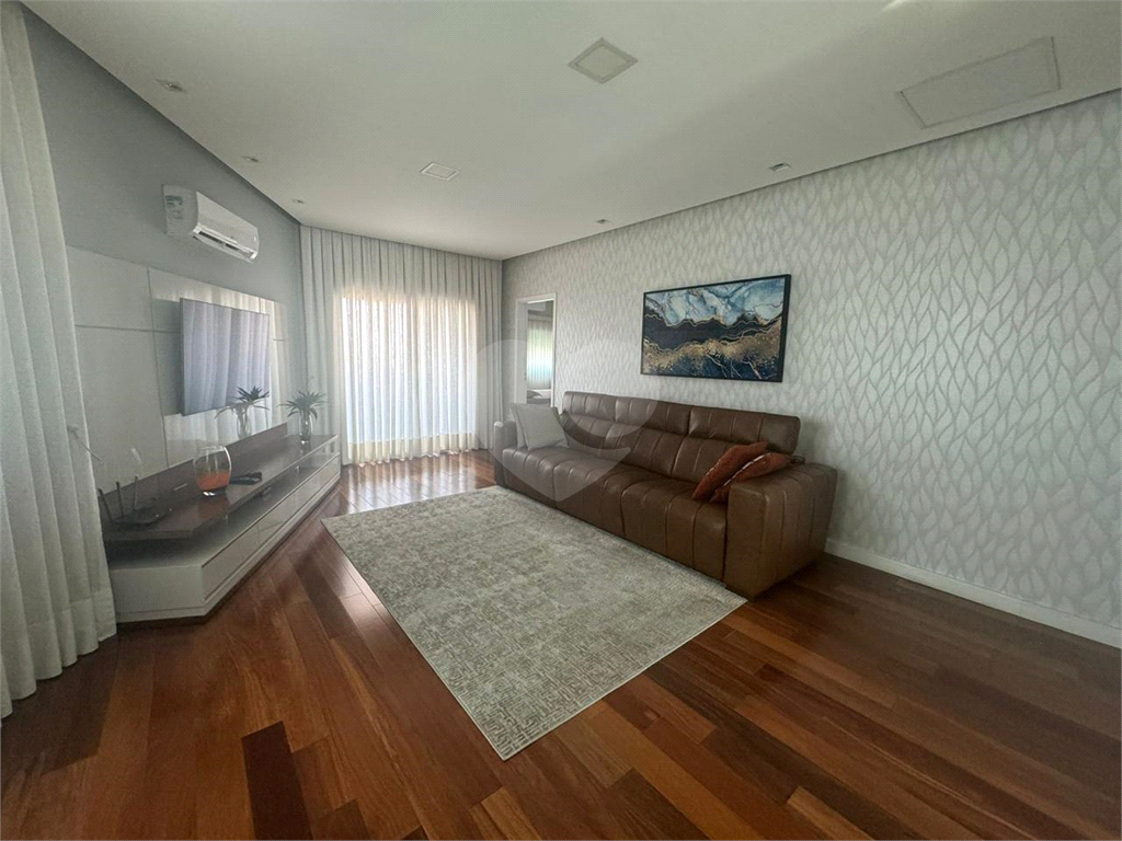 Imóvel Exclusivo com 381m² e Duas Casas Independentes - Energia Solar e Sustentabilidade