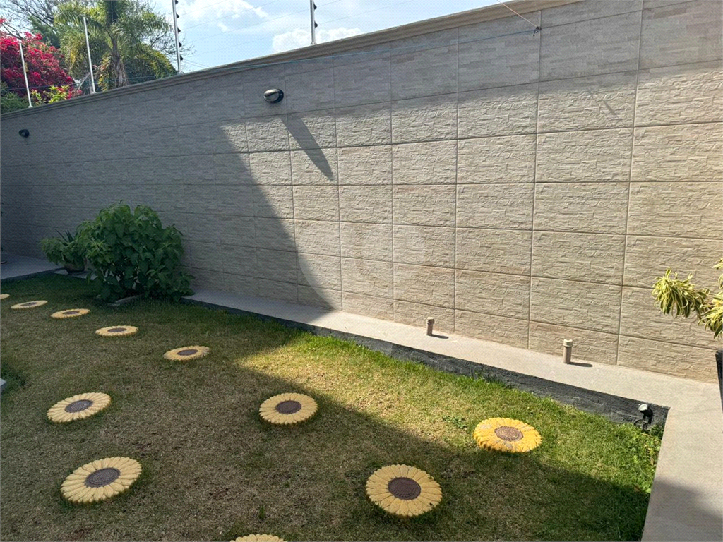 Imóvel Exclusivo com 381m² e Duas Casas Independentes - Energia Solar e Sustentabilidade