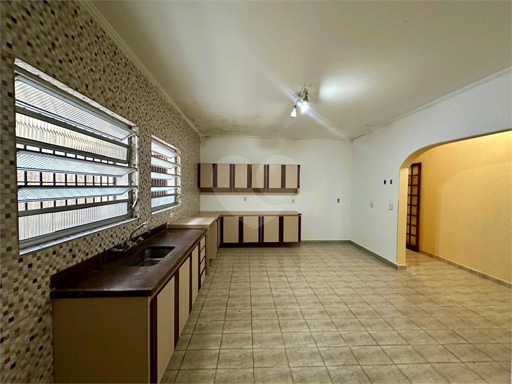 SOBRADO MARAVILHOSO SANTA TERESINHA, 5 DORMITORIOS SUITE, AMPLO QUINTAL E EDICULA,4 VAGAS