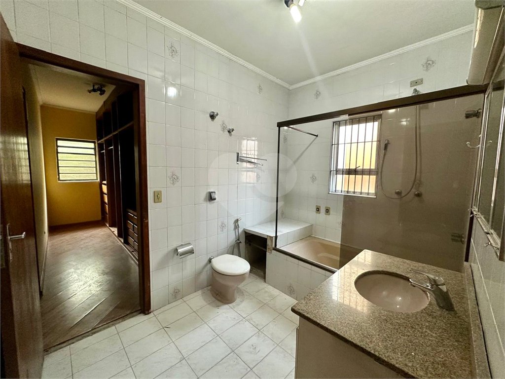 SOBRADO MARAVILHOSO SANTA TERESINHA, 5 DORMITORIOS SUITE, AMPLO QUINTAL E EDICULA,4 VAGAS
