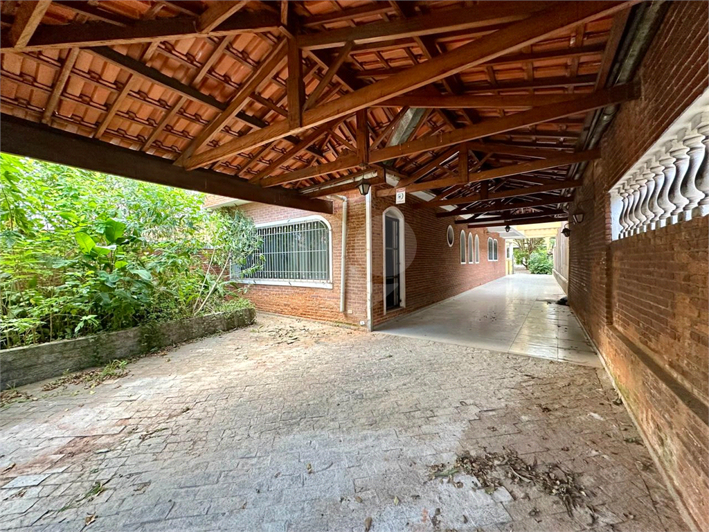 SOBRADO MARAVILHOSO SANTA TERESINHA, 5 DORMITORIOS SUITE, AMPLO QUINTAL E EDICULA,4 VAGAS