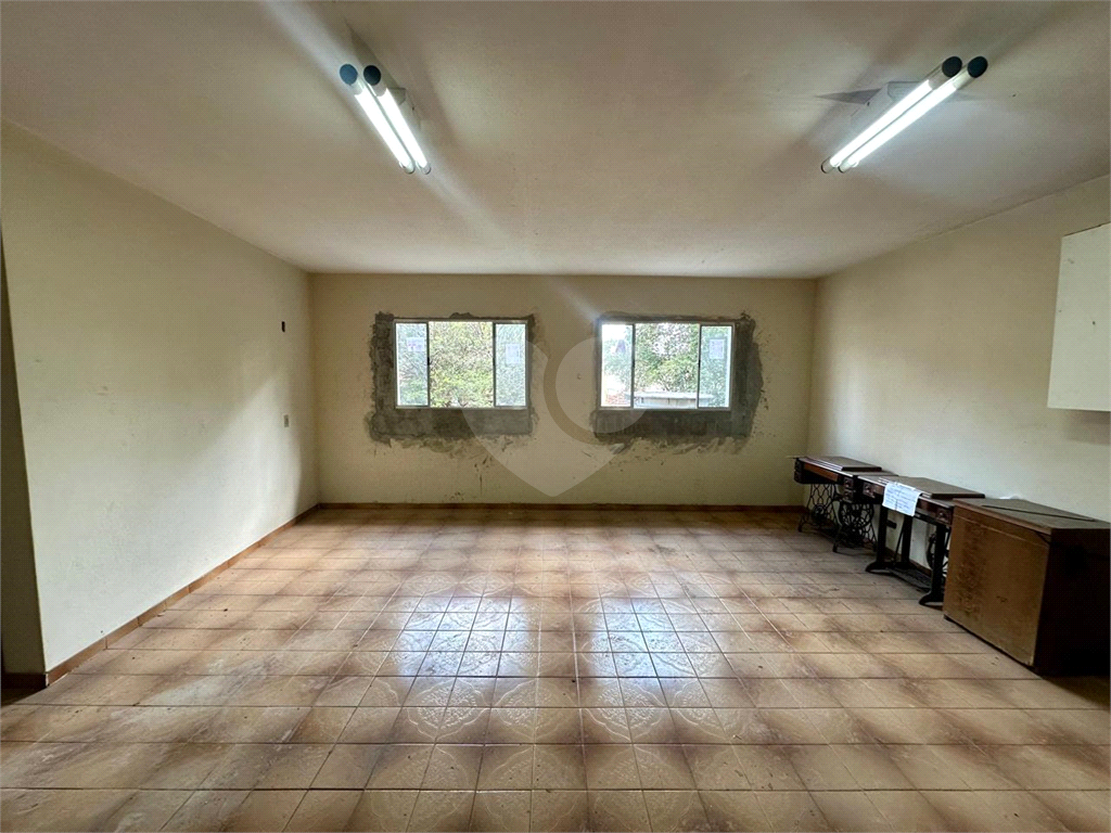SOBRADO MARAVILHOSO SANTA TERESINHA, 5 DORMITORIOS SUITE, AMPLO QUINTAL E EDICULA,4 VAGAS