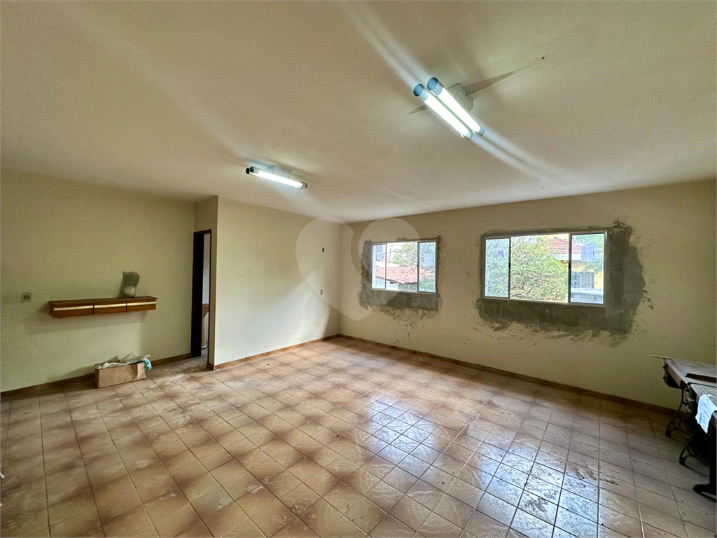 SOBRADO MARAVILHOSO SANTA TERESINHA, 5 DORMITORIOS SUITE, AMPLO QUINTAL E EDICULA,4 VAGAS