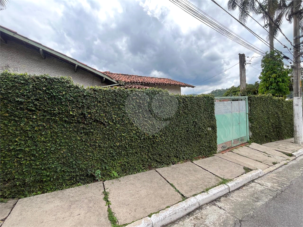 Casa Antiga - Terreno -Área 