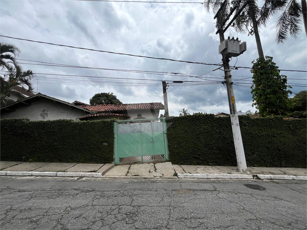 Casa Antiga - Terreno -Área 