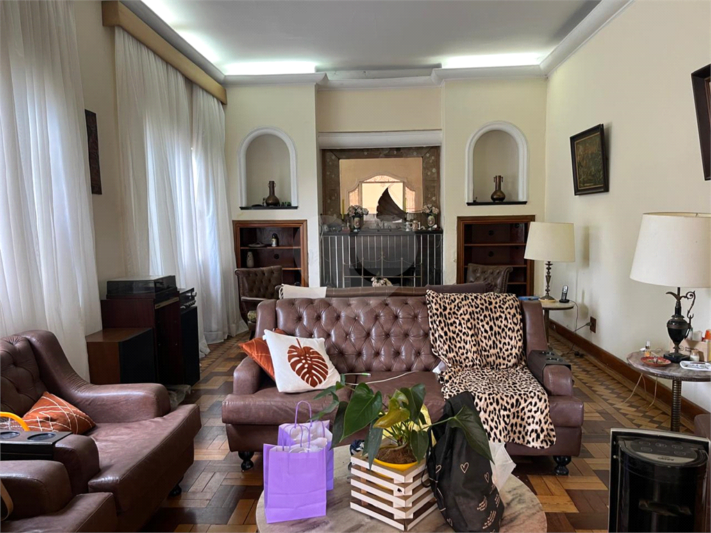 Casa Antiga - Terreno -Área 