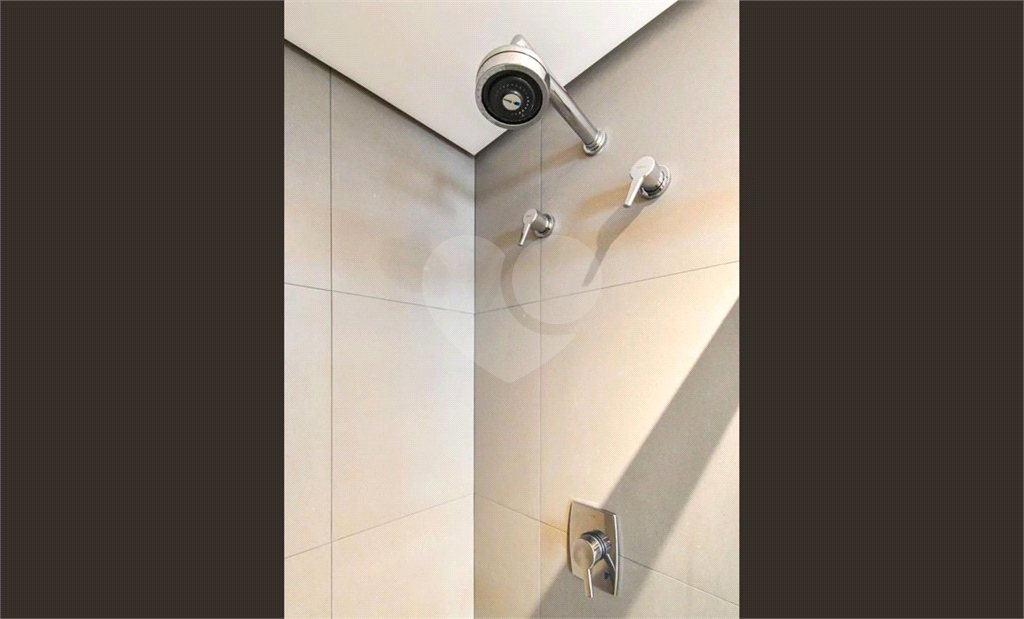 APARTAMENTO em CENTRO