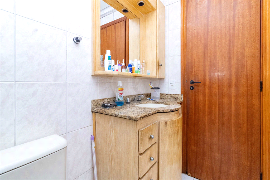 Apartamento c/ 3 dormitórios em excelente localização em Santana.