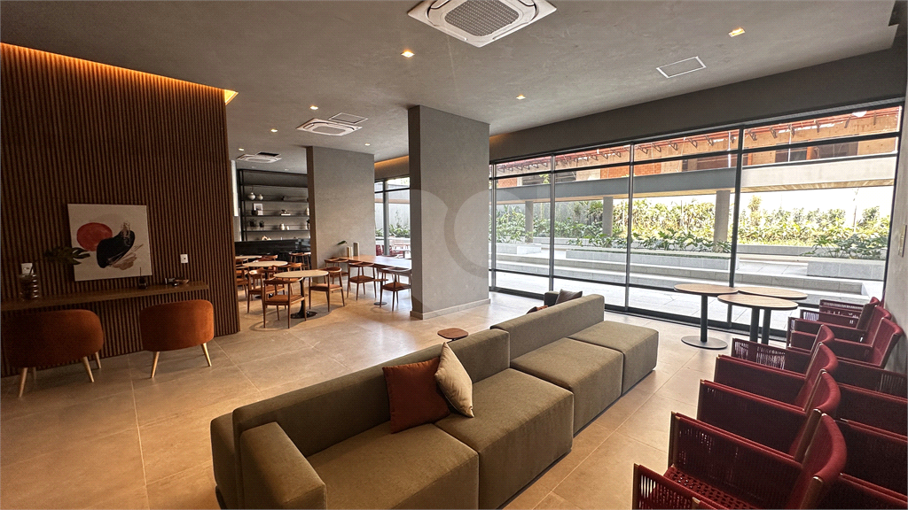 Apartamento de 3 Dormitórios à Venda no Brooklin