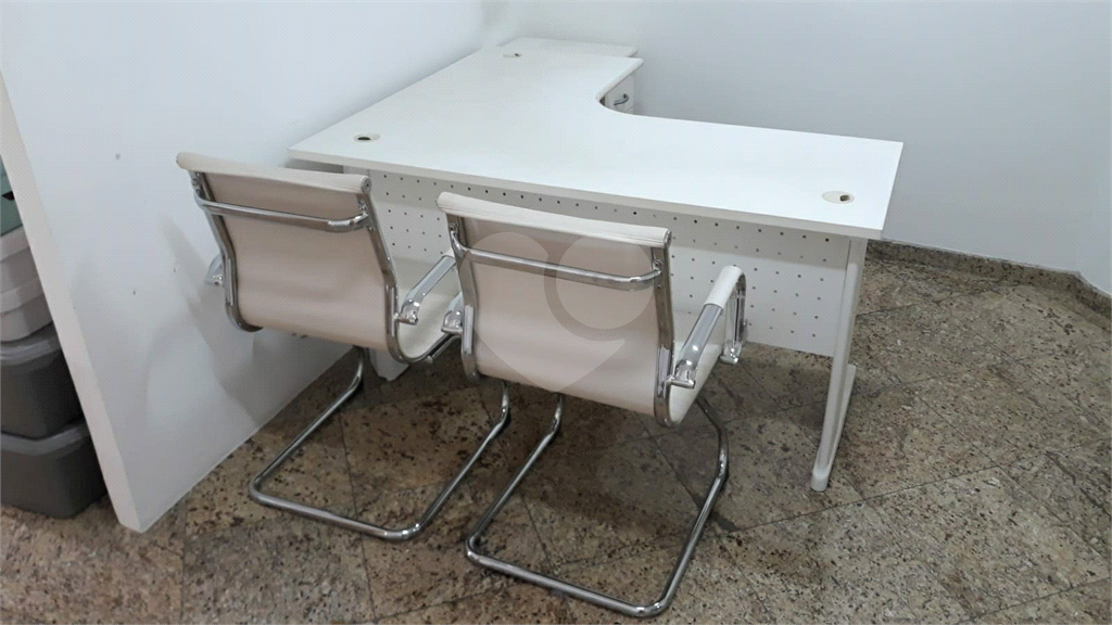 Sala comercial para locação na Parada Inglesa