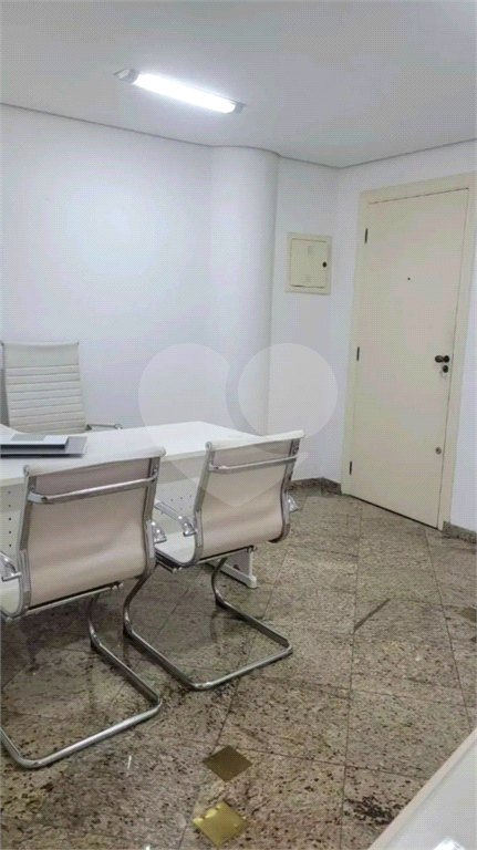 Sala comercial para locação na Parada Inglesa