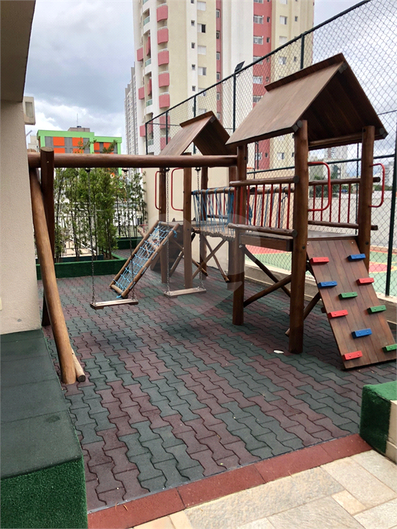 Apartamento à venda no Tatuapé com varanda grill, 3 quartos, 1 vaga de garagem