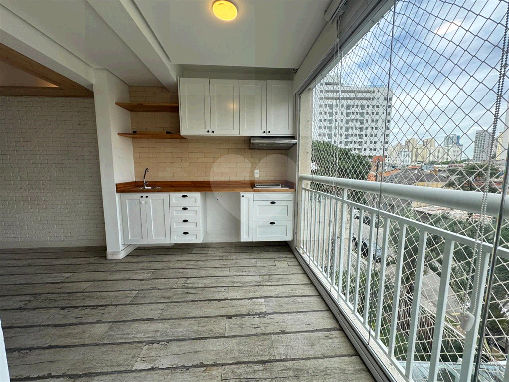 Apartamento à venda no Tatuapé com varanda grill, 3 quartos, 1 vaga de garagem