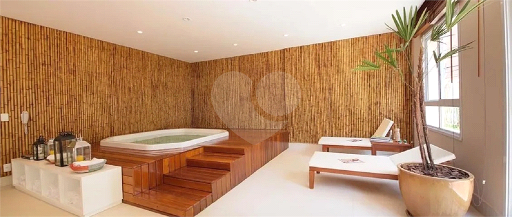 Apartamento com ampla varanda gourmet à venda no Tatuapé, 3 dorms (1 suíte), 2 vagas de garagem