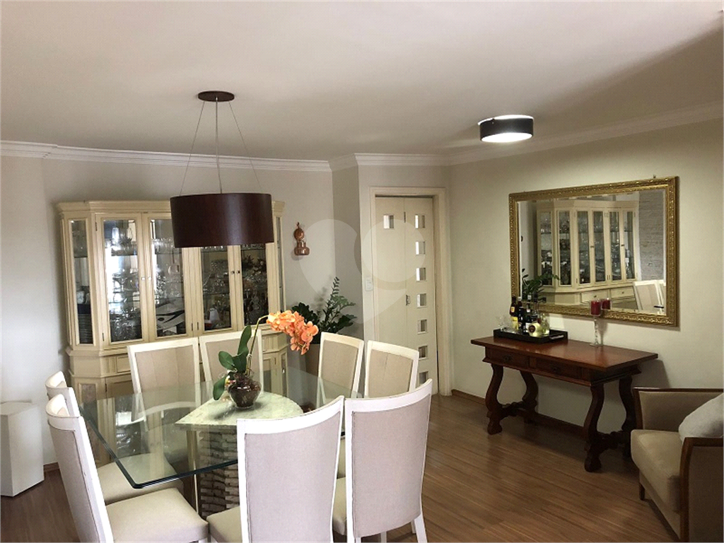 APARTAMENTO em SANTANA
