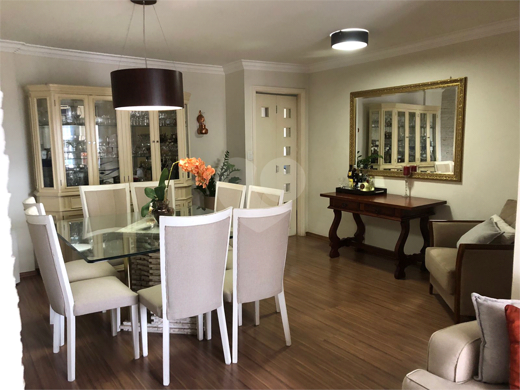 APARTAMENTO em SANTANA