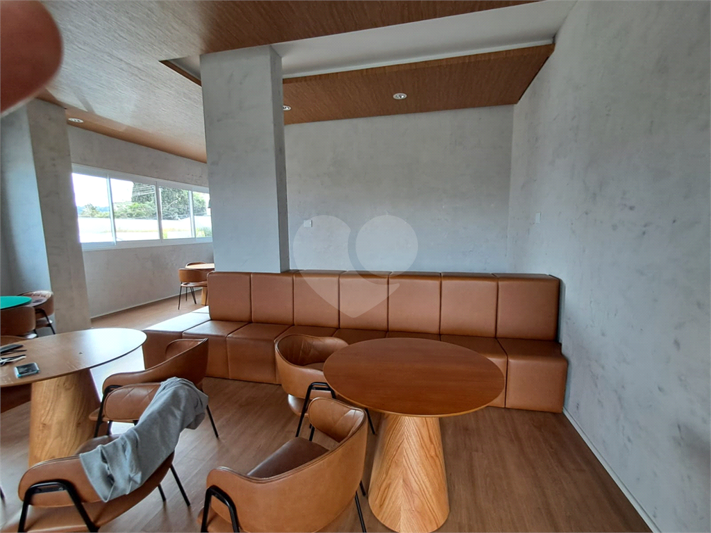 APARTAMENTO em VILA ROSÁLIA
