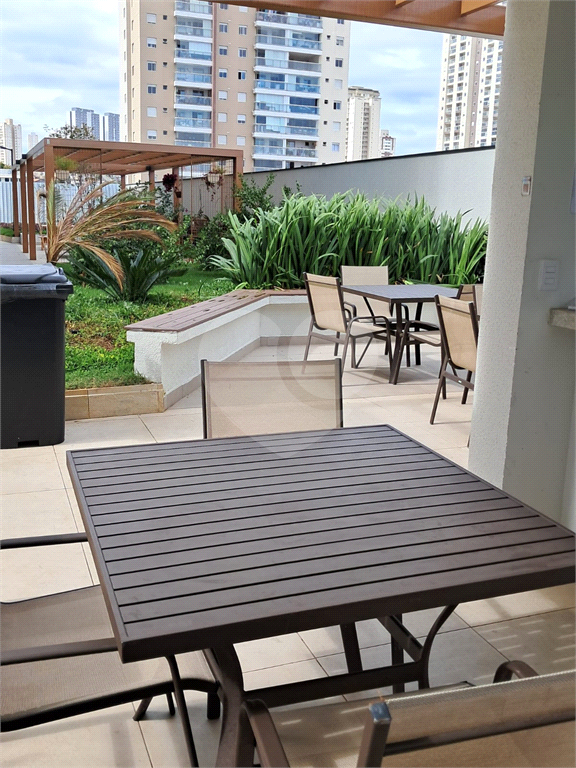 APARTAMENTO em VILA ROSÁLIA