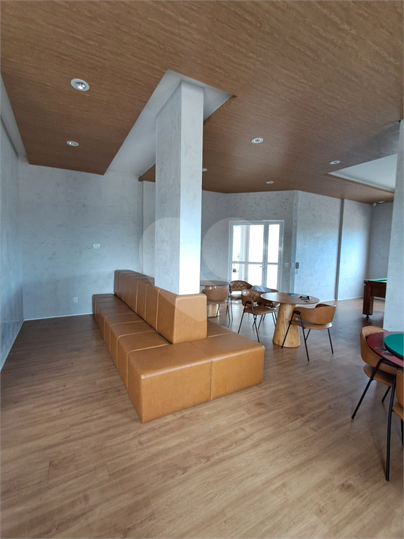 APARTAMENTO em VILA ROSÁLIA