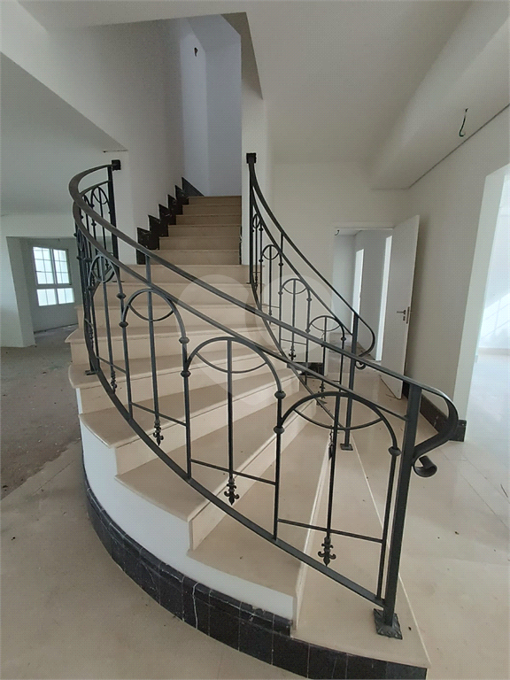 Condomínio de Altíssimo Padrão- Estilo Neoclássico   - Zona  Norte -SP