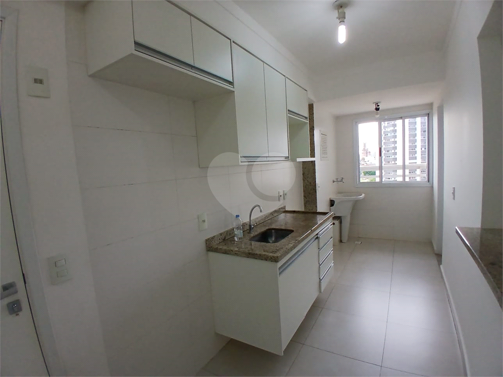 Apartamento para alugar com 3 quartos, 93m² - Foto 19