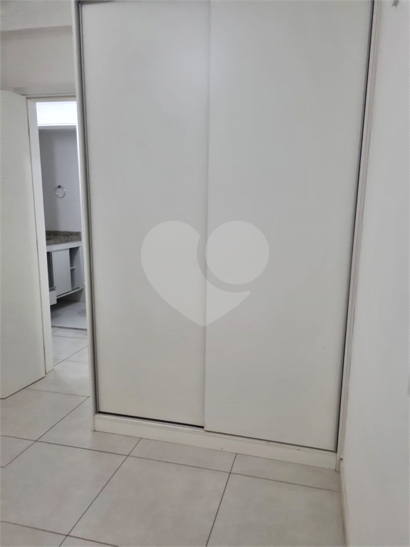 Apartamento para alugar com 3 quartos, 93m² - Foto 7