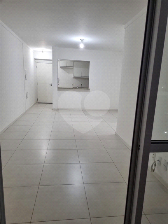 Apartamento para alugar com 3 quartos, 93m² - Foto 5