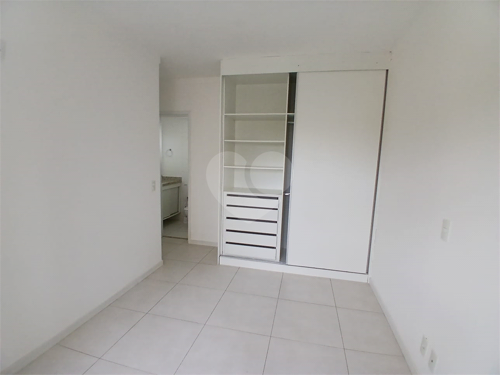 Apartamento para alugar com 3 quartos, 93m² - Foto 28