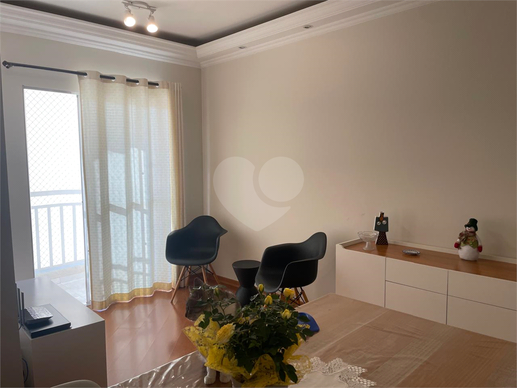 Apartamento à venda com 2 quartos, 65m² - Foto 3