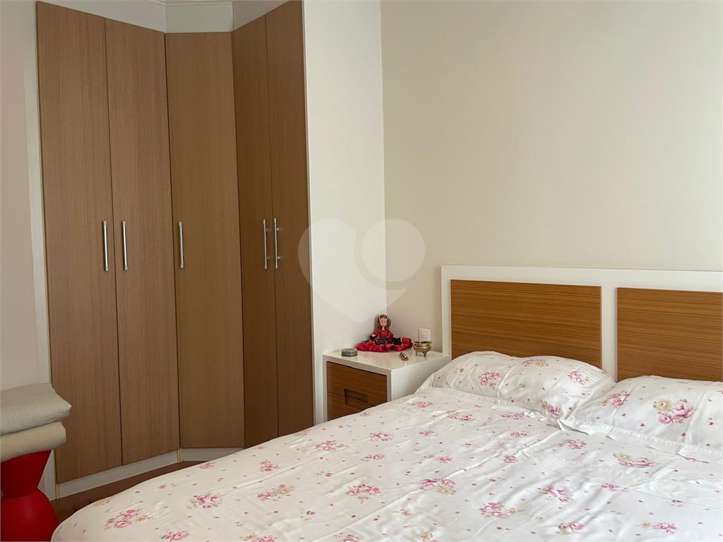 Apartamento à venda com 2 quartos, 65m² - Foto 11