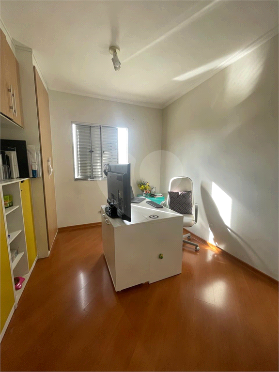 Apartamento à venda com 2 quartos, 65m² - Foto 14