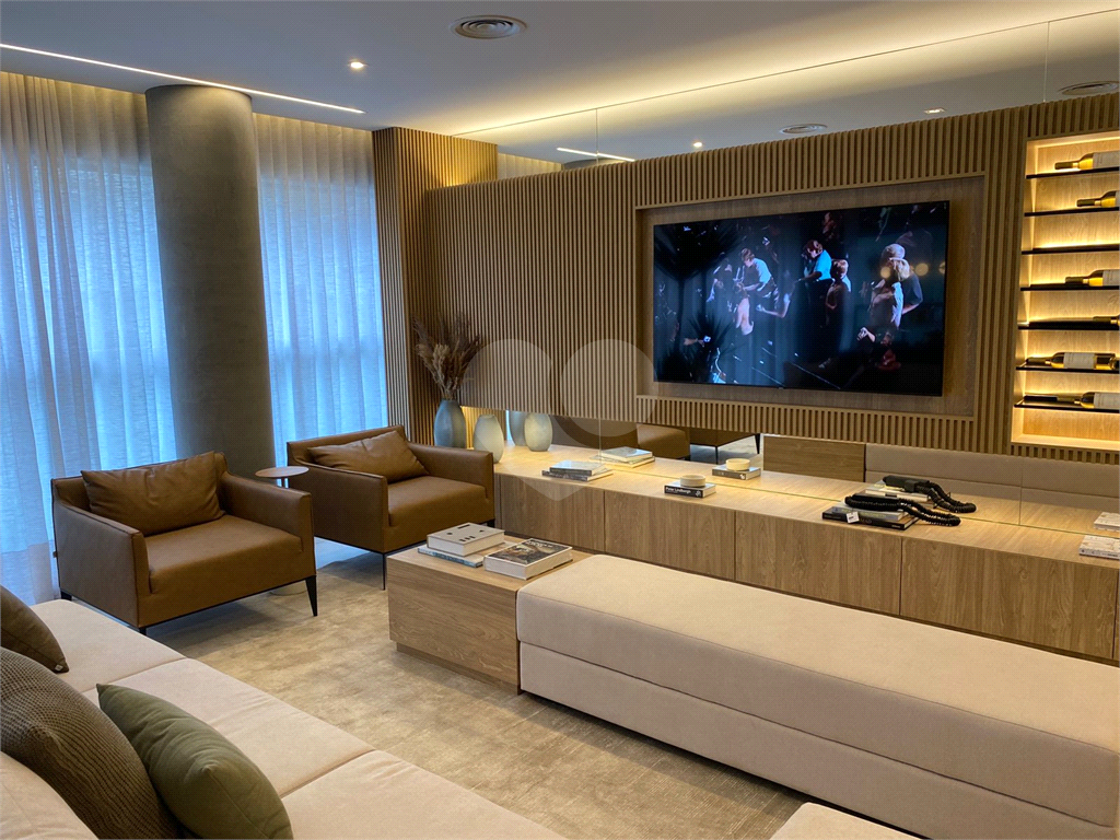 Apenas 300mtrs metro Paraiso. Apartamento com 3 suites, opcao de 4 dormitorios e 2 suites com 2 vaga