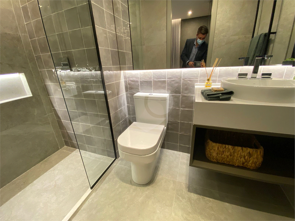 Apenas 300mtrs metro Paraiso. Apartamento com 3 suites, opcao de 4 dormitorios e 2 suites com 2 vaga