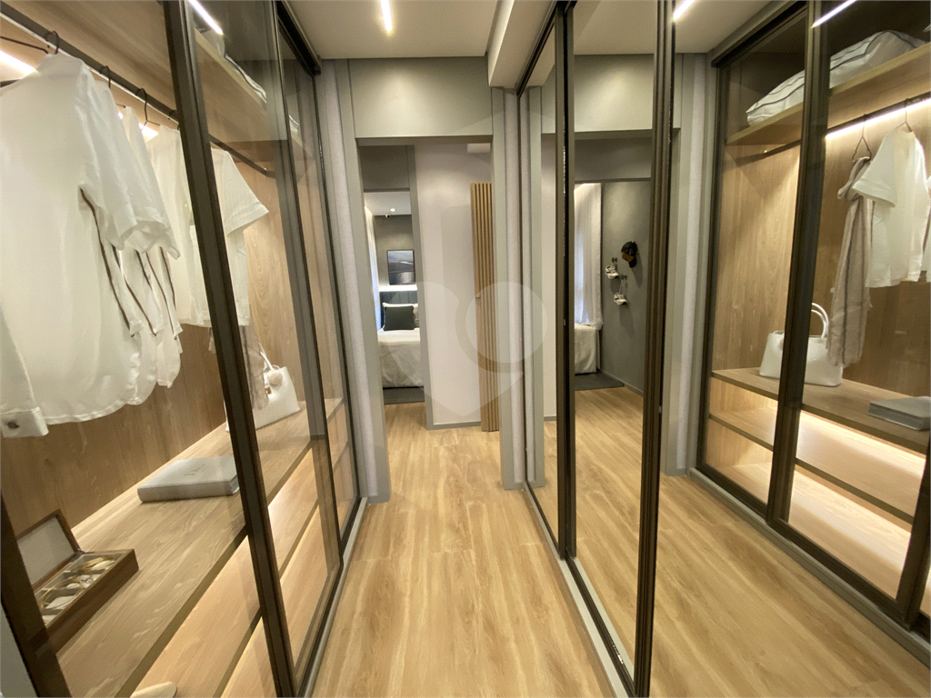 Apenas 300mtrs metro Paraiso. Apartamento com 3 suites, opcao de 4 dormitorios e 2 suites com 2 vaga