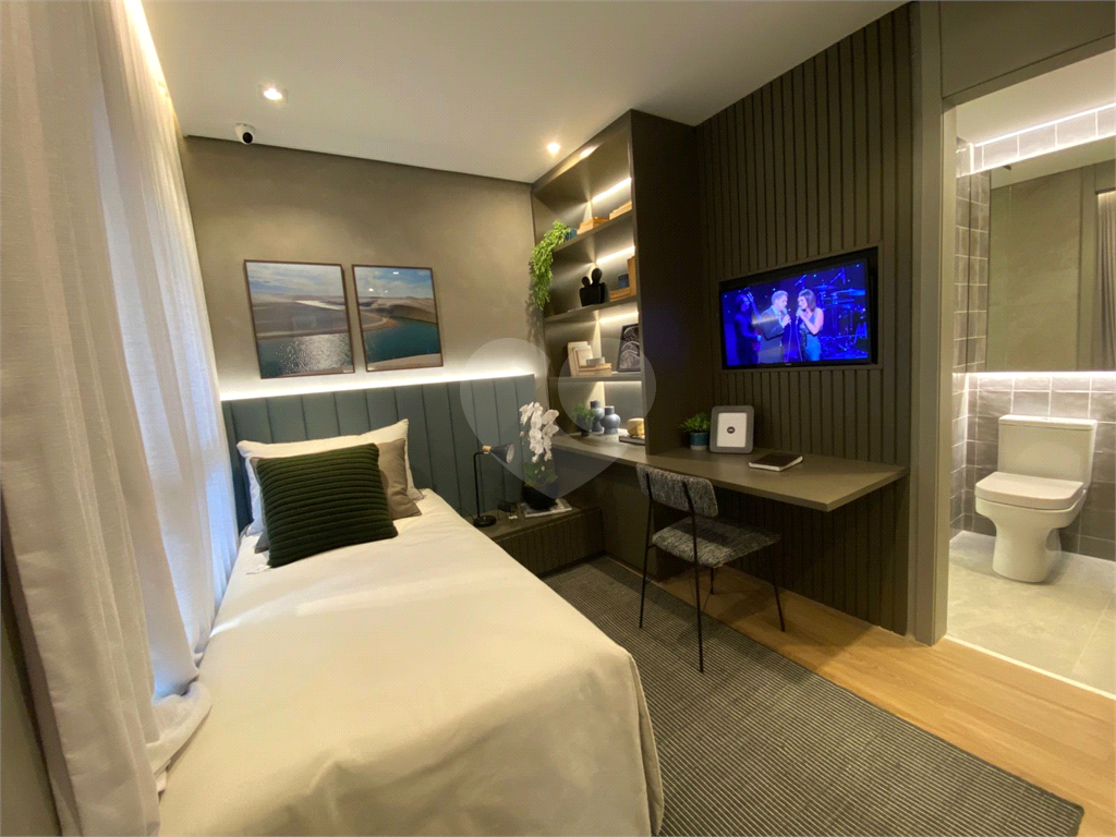 Apenas 300mtrs metro Paraiso. Apartamento com 3 suites, opcao de 4 dormitorios e 2 suites com 2 vaga