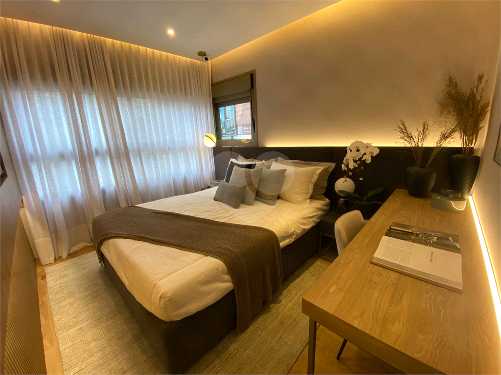 Apenas 300mtrs metro Paraiso. Apartamento com 3 suites, opcao de 4 dormitorios e 2 suites com 2 vaga