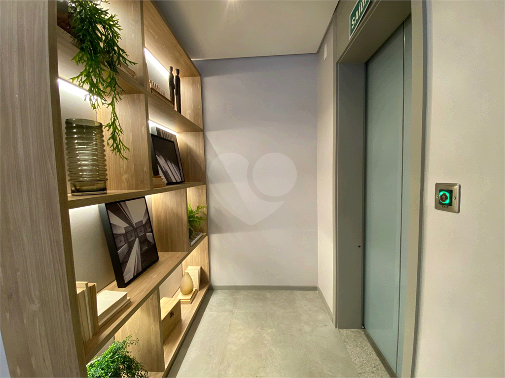 Apenas 300mtrs metro Paraiso. Apartamento com 3 suites, opcao de 4 dormitorios e 2 suites com 2 vaga