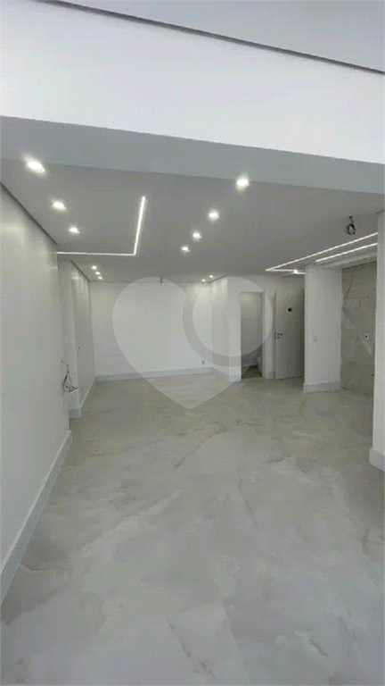 Apartamento novo com varanda gourmet à venda no Tatuapé