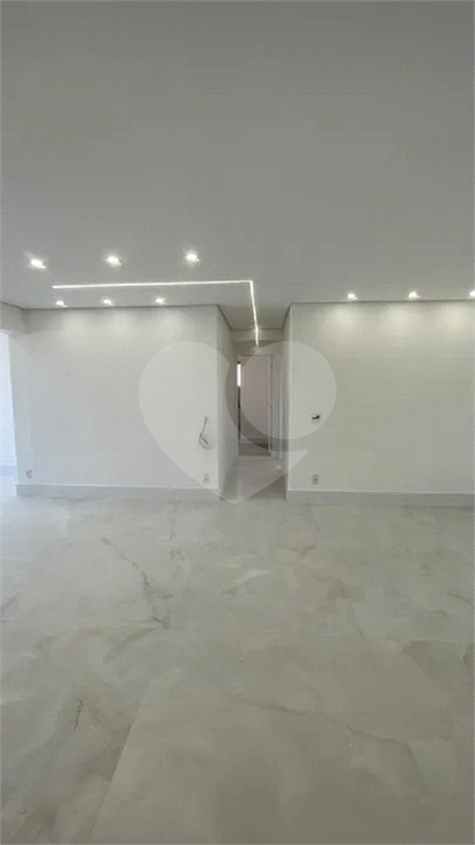 Apartamento novo com varanda gourmet à venda no Tatuapé