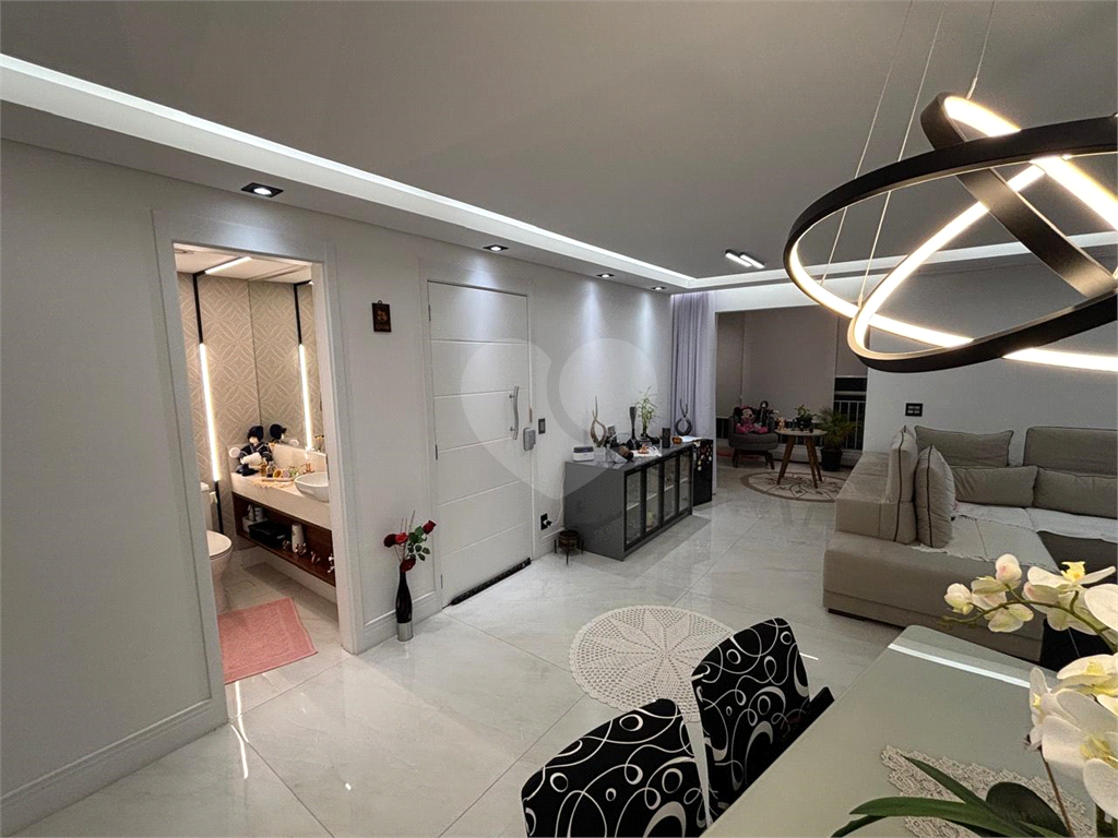 APARTAMENTO em MORUMBI